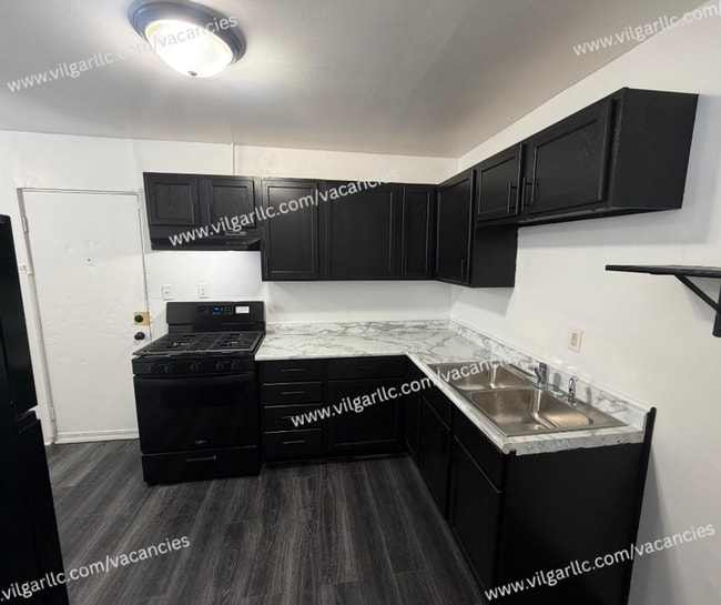 Photo - FOR RENT — SPACIOUS 3 BED / 1 BATH HOME