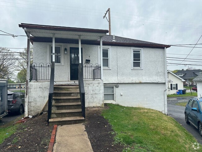 Building Photo - 4440 Kutztown Rd Unit Rear Rental