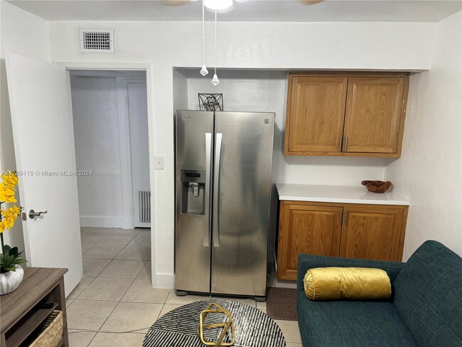 Photo - 3820 SW 55th Ave Apartment Unit 1