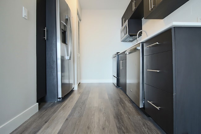 Photo - 875 N State St Unit 1607
