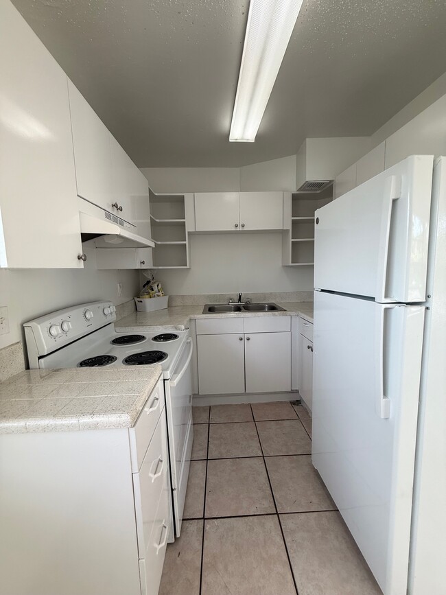 Photo - 225 NW 8th St