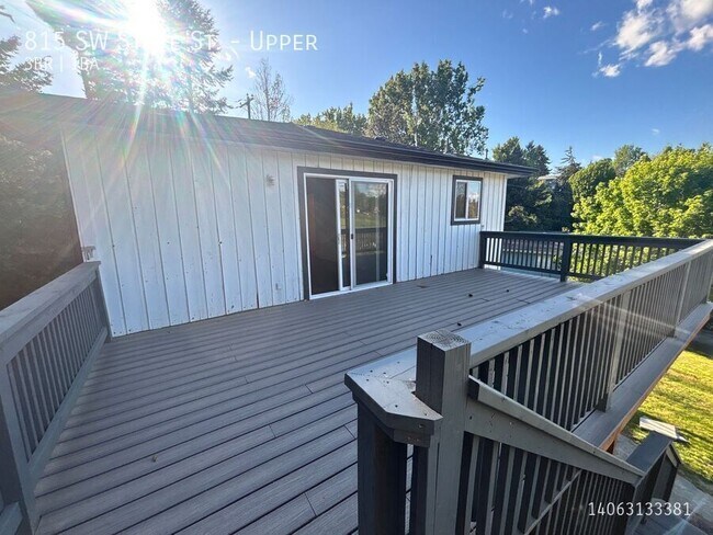 815 SW State St Unidad Upper