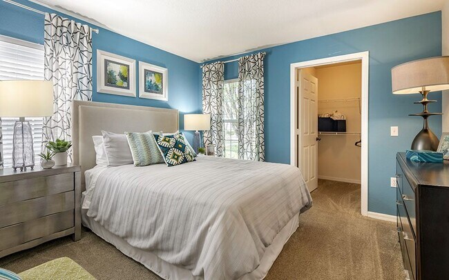 Photo - Landings at Lake Gray