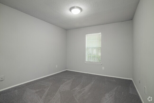1BR, 1BA - 650SF - Bedroom