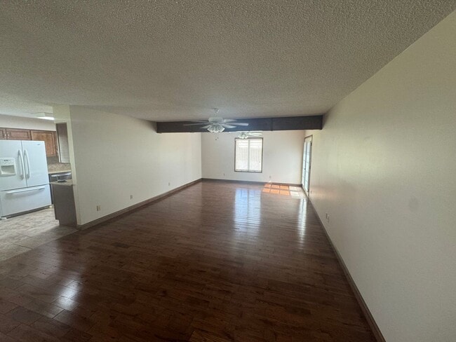 Photo - 605 E Maplewood St