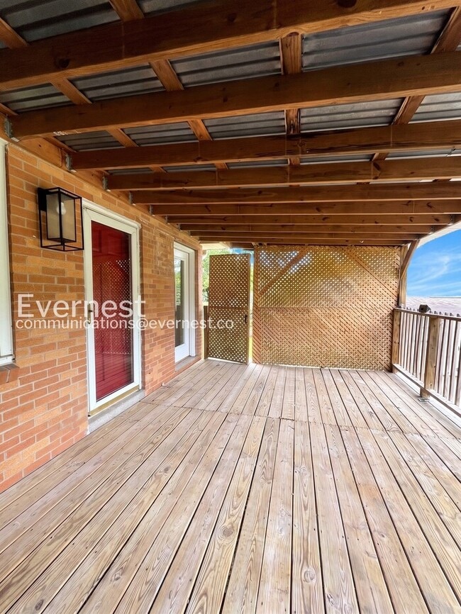 Photo - 4017 Meadow Rd