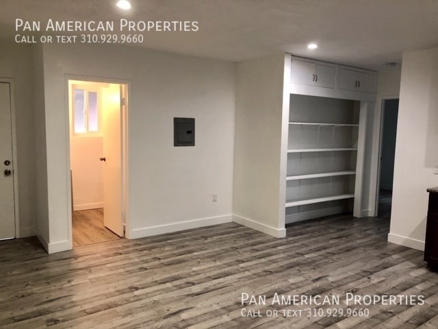 Building Photo - 94 E Market St Unit 94