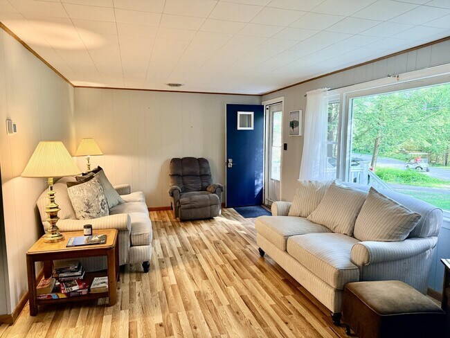43 Beachwood Rd