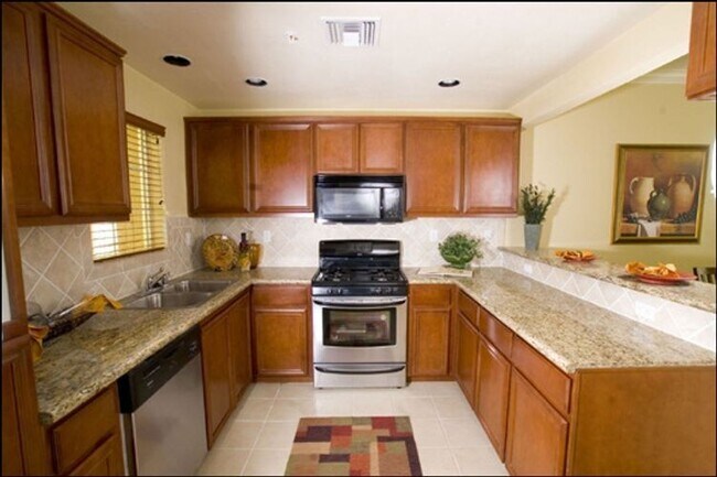 Photo - 4205 Cahuenga Blvd