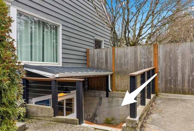 Photo - Stylish in Snohomish Unidad Lower