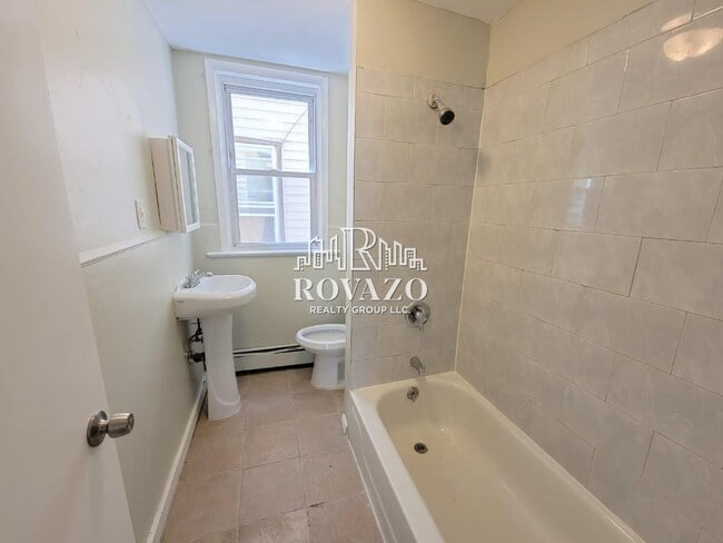 Photo - 525 21st St Unit 3