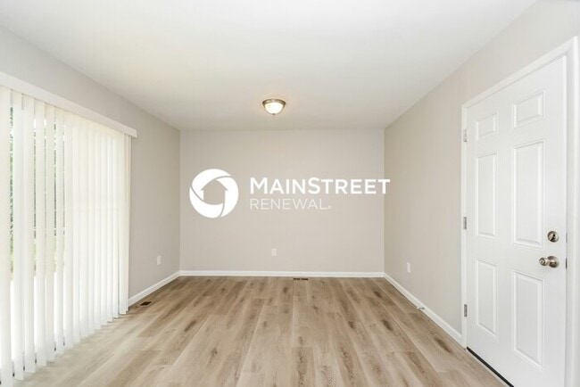 3 Bedroom Pet-Friendly Home in Cincinnati, OH with Main Street Renewal