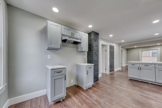 Photo - 68 Lewis Ave