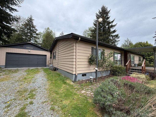 Photo - Private 3 bedroom home in Puyallup on fenced 0.76 acres!!