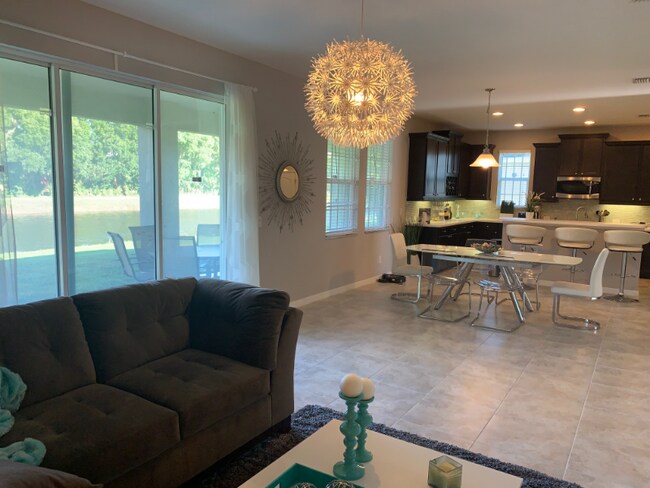 Photo - 4845 Maple Park St