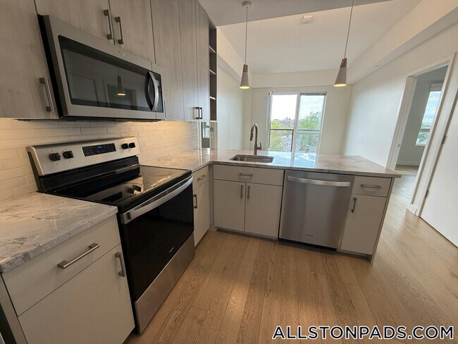 Photo - 55 Brighton Ave Unidad 503