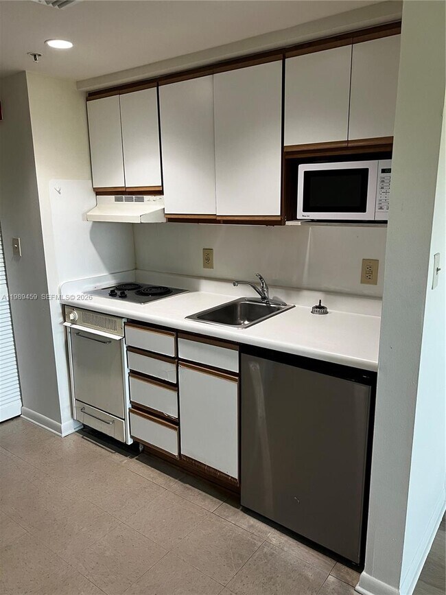 Photo - 5719 SW 72nd St Unidad 5719