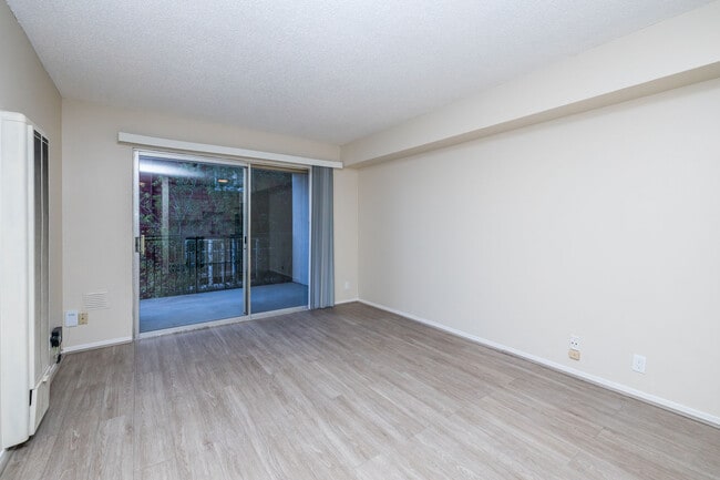 Photo - 630 Mariposa