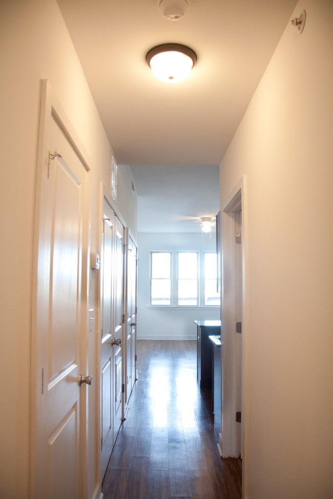 Photo - 6026 Market St Unit 2