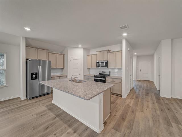 Photo - 9733 Tinsley St