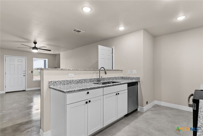 Building Photo - 803 White Meadow Ln Rental