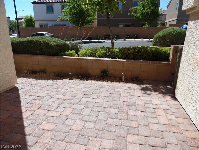 Photo - 7753 Floral Fabric Ct