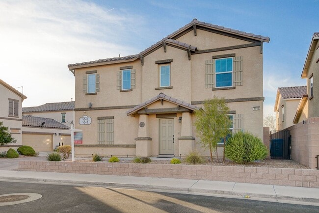 Photo - Stunning 3 Bed Home with Loft, Den & Upgraded Kitchen