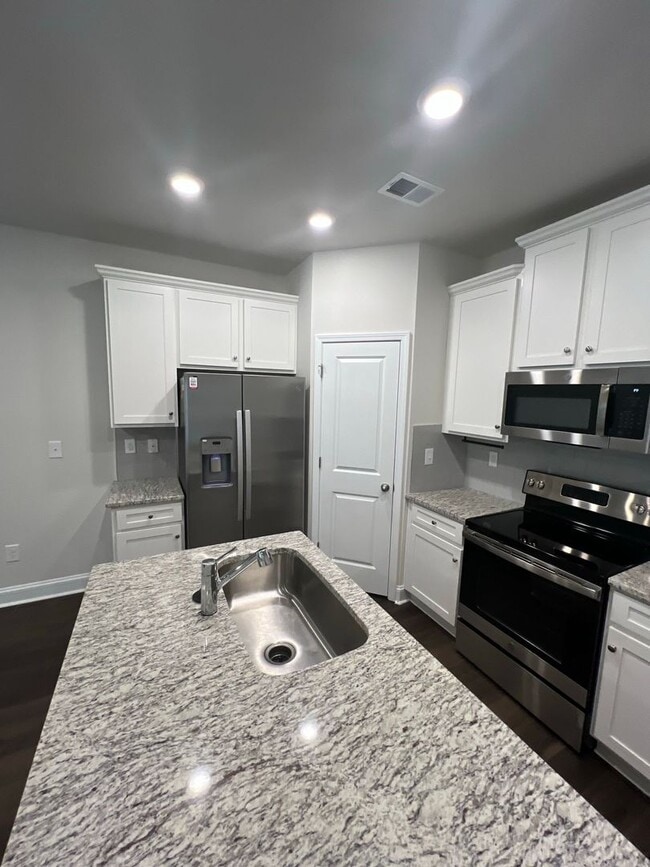 Photo - Mintworth Commons