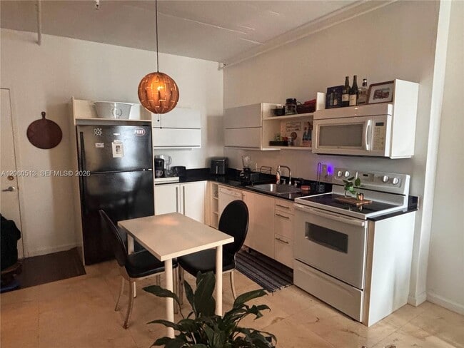 Photo - 690 SW 1st Ct Unit 1132