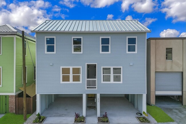 Building Photo - 2005 Sealy Ave Unit True