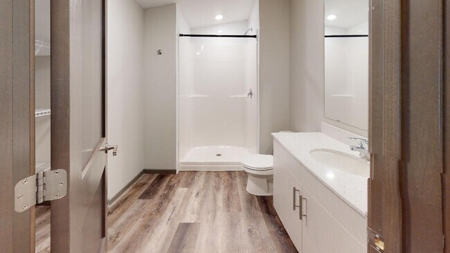 Photo - 1076 14th Ave SE Unidad #2