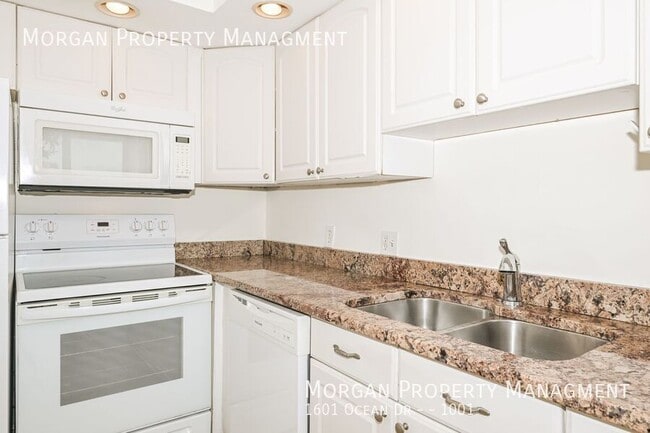 Photo - 1601 Ocean Dr S