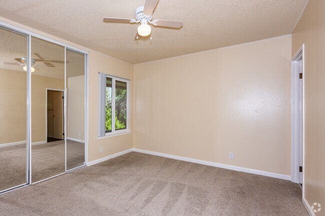 3BR, 2BA - 1,050SF - Primary Bedroom