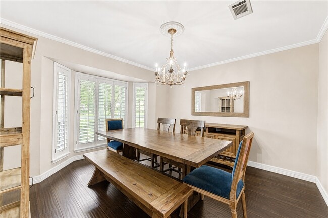 Building Photo - 20610 Laurel Lock Dr