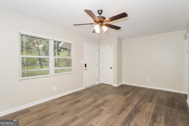 Photo - 66 Seminole Rd NE