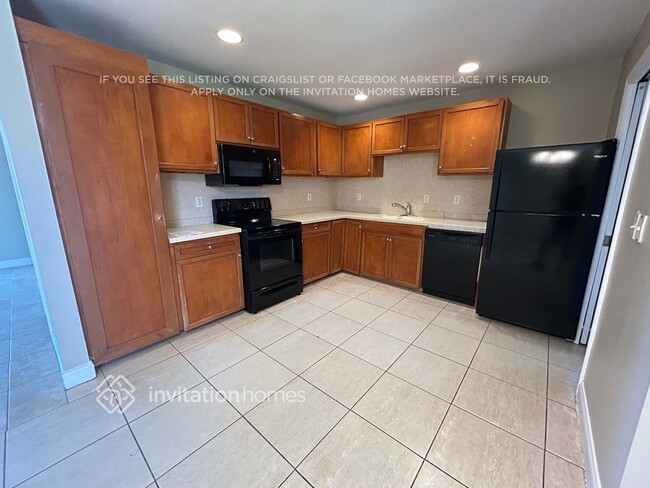 Photo - 931 Skyline Blvd