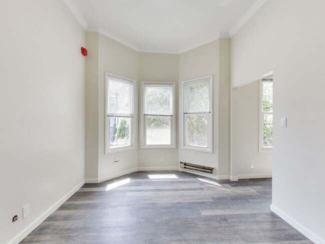 Photo - 2228 Union St Unidad 102