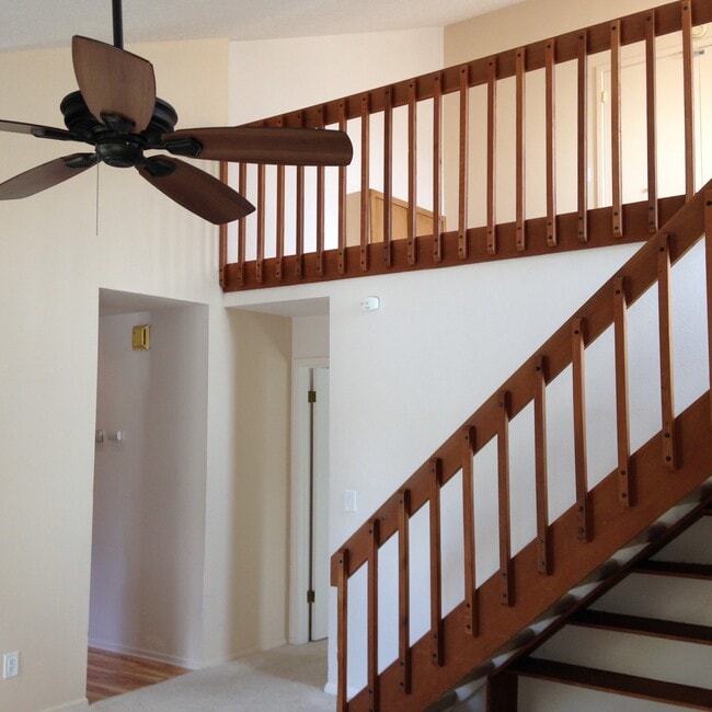 Building Photo - 7911 Countryside Dr Unit 139