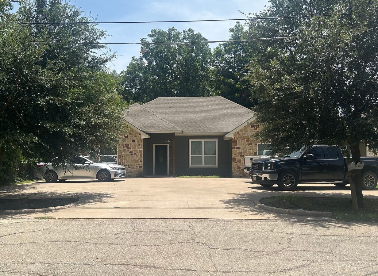 Spacious 4/4 House Near Baylor Campus! - Spacious 4/4 House Near Baylor Campus!