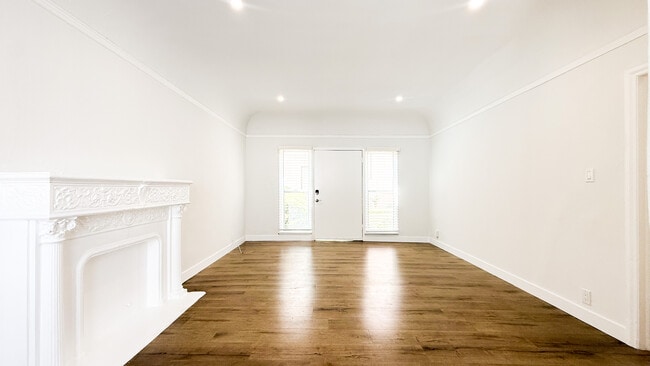 Photo - 209 N Berendo St Unit 3/4