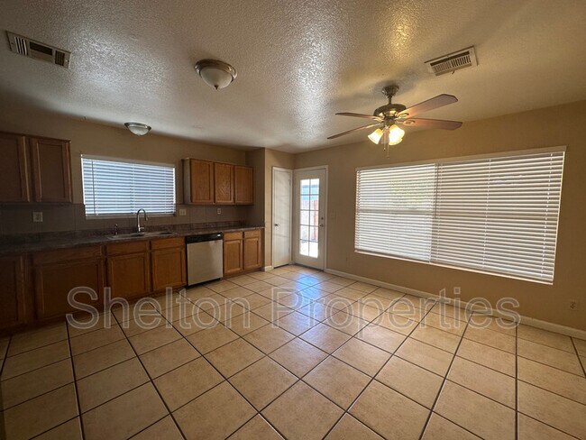 Photo - 5028 N 102nd Ave