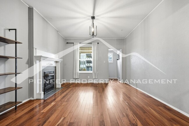 Photo - Charming Townhouse with Central AC and Great Location!