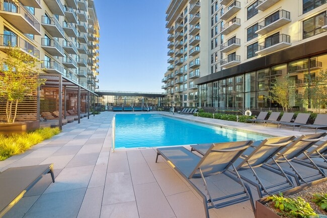 18 Dock Apartments