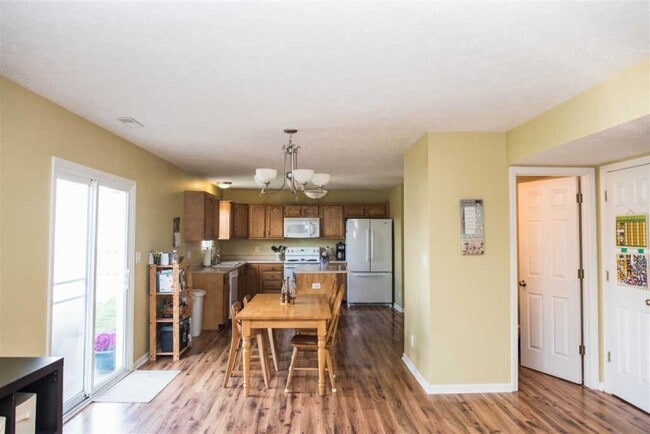 Photo - 4 Bedroom 2.5 Bath Home