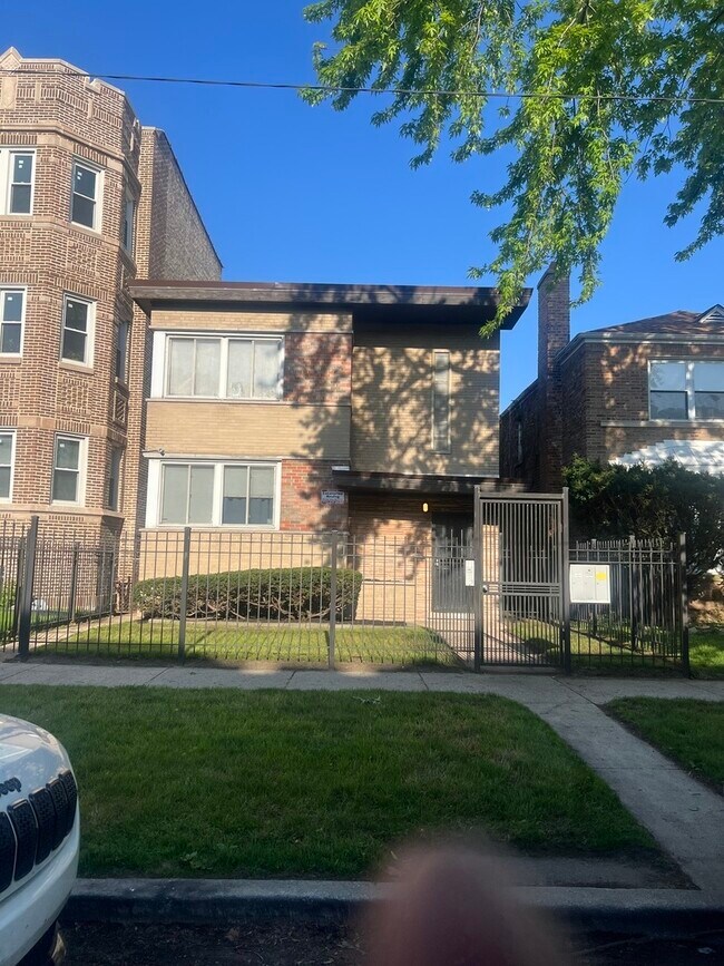 Photo - 8235 S Vernon Ave