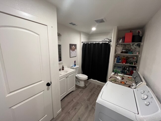 Photo - 125 N Walnut Ave