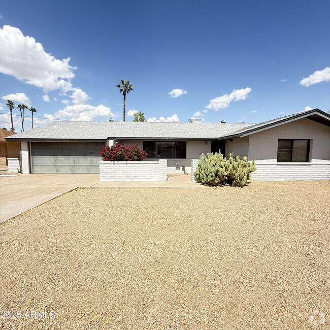 Building Photo - 1224 E Del Rio Dr Rental