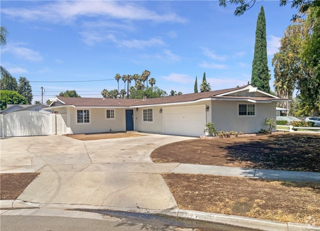 Building Photo - 7254 Nixon Dr Rental
