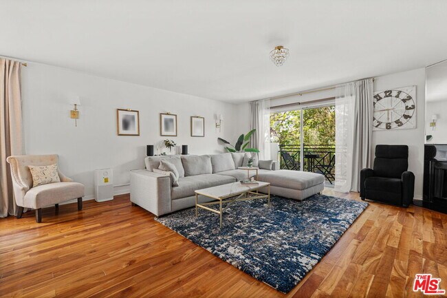11907 Darlington Ave Unit 101