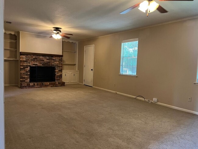 14 Feldspar Ct